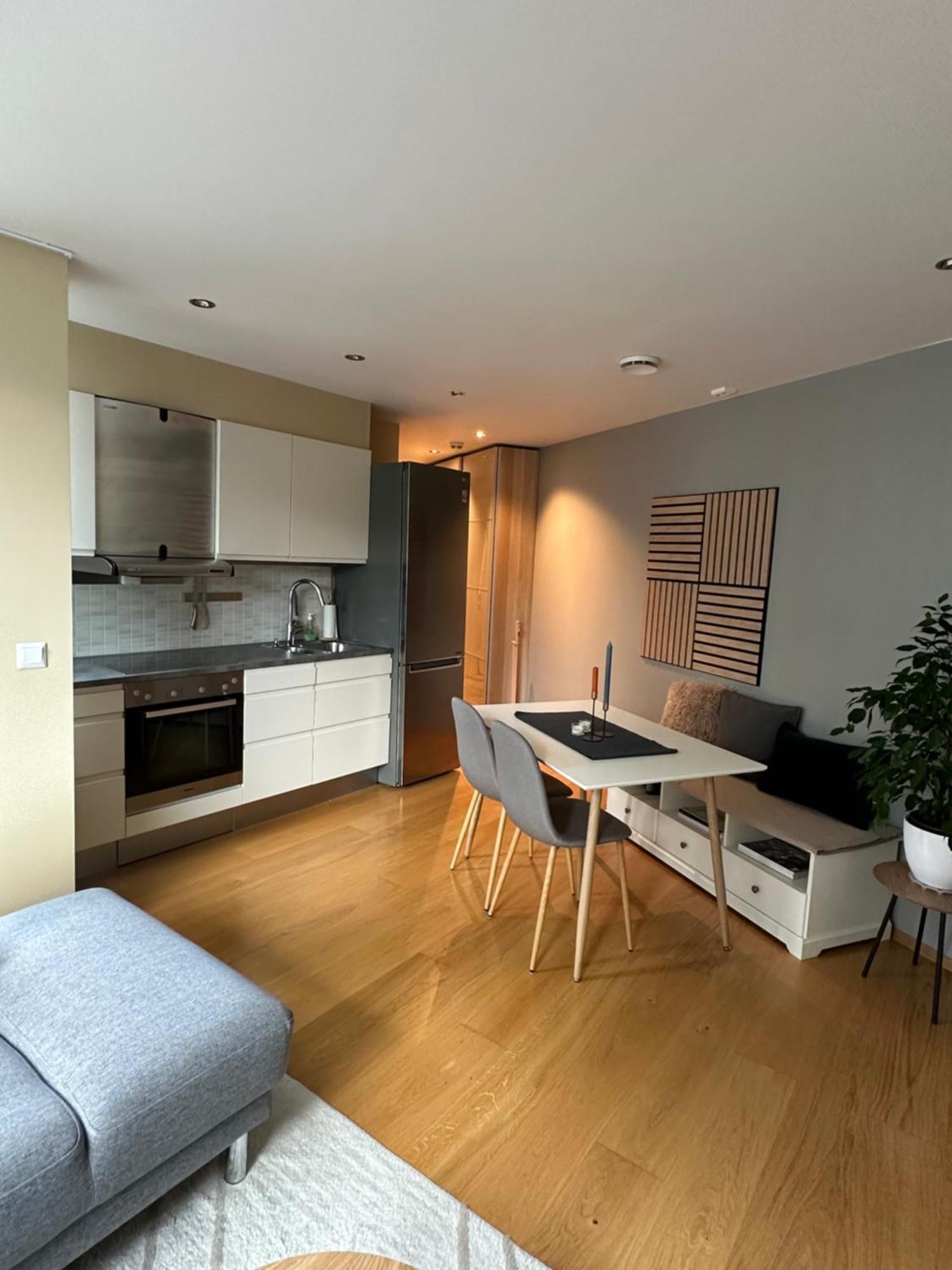 Urban And Quiet Apartment In City Centrum 特罗姆瑟 外观 照片