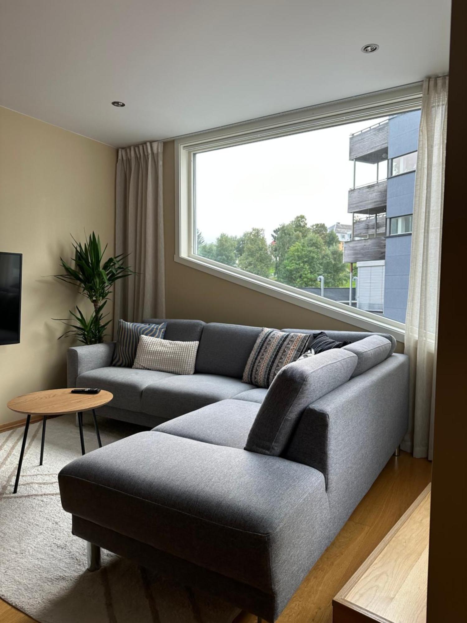 Urban And Quiet Apartment In City Centrum 特罗姆瑟 外观 照片